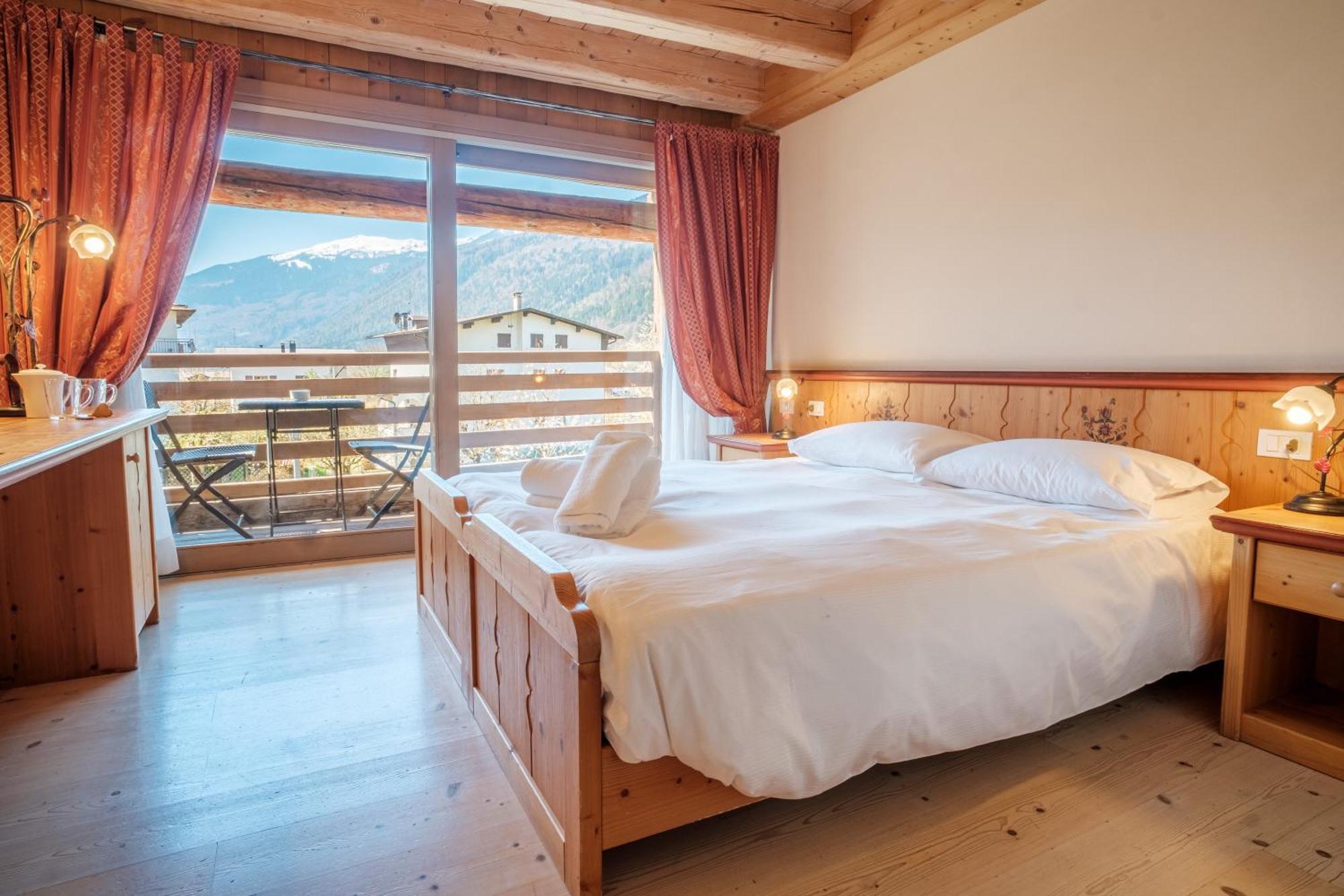 Casa Moresc Spiazzo  Ngoại thất bức ảnh