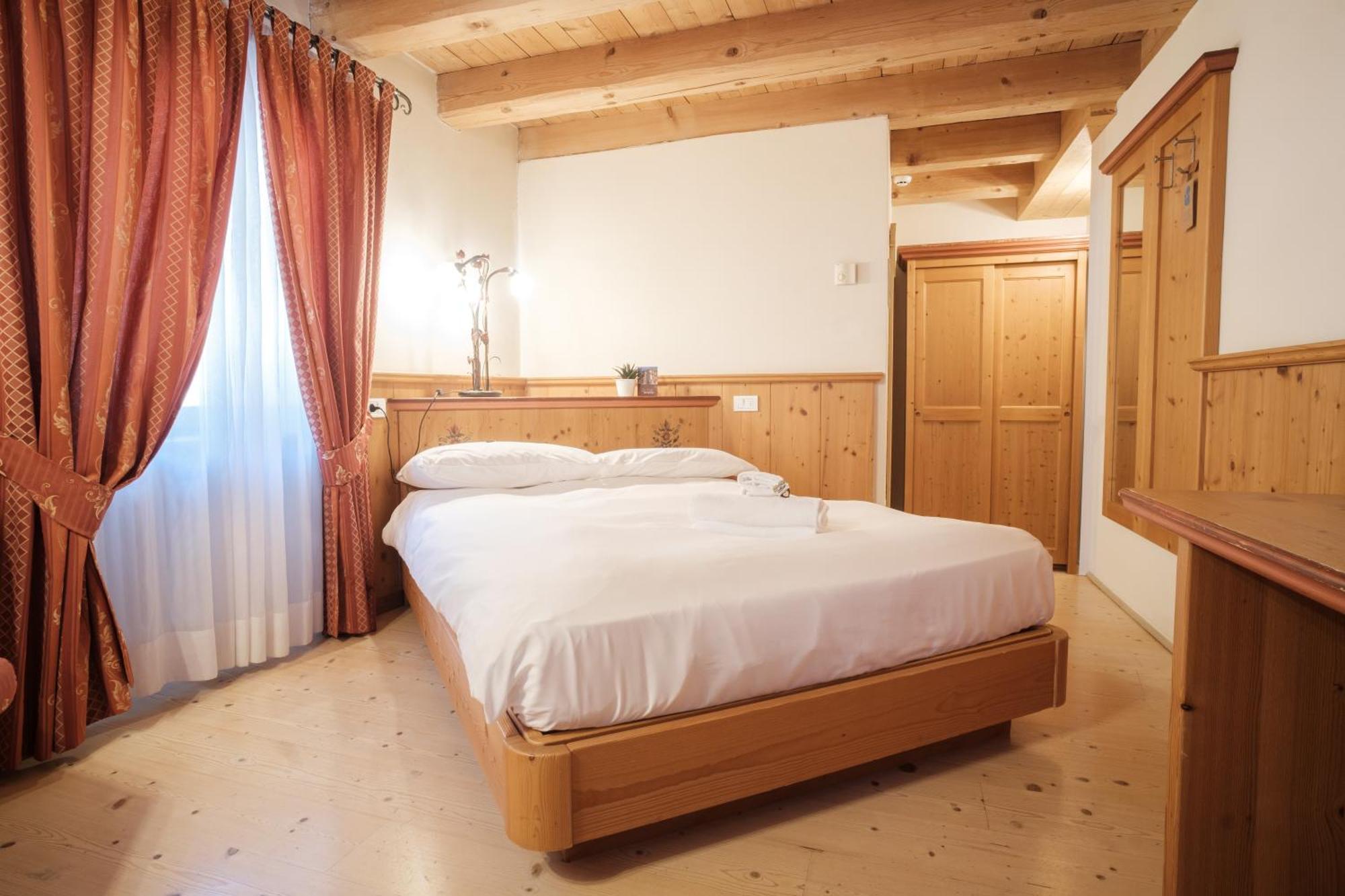 Casa Moresc Spiazzo  Ngoại thất bức ảnh